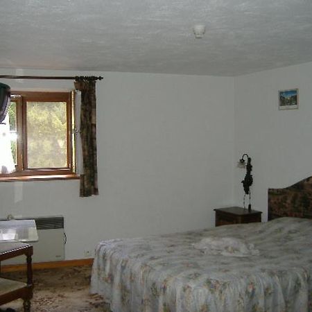 Hostellerie La Sapiniere Vresse-sur-Semois Habitación foto